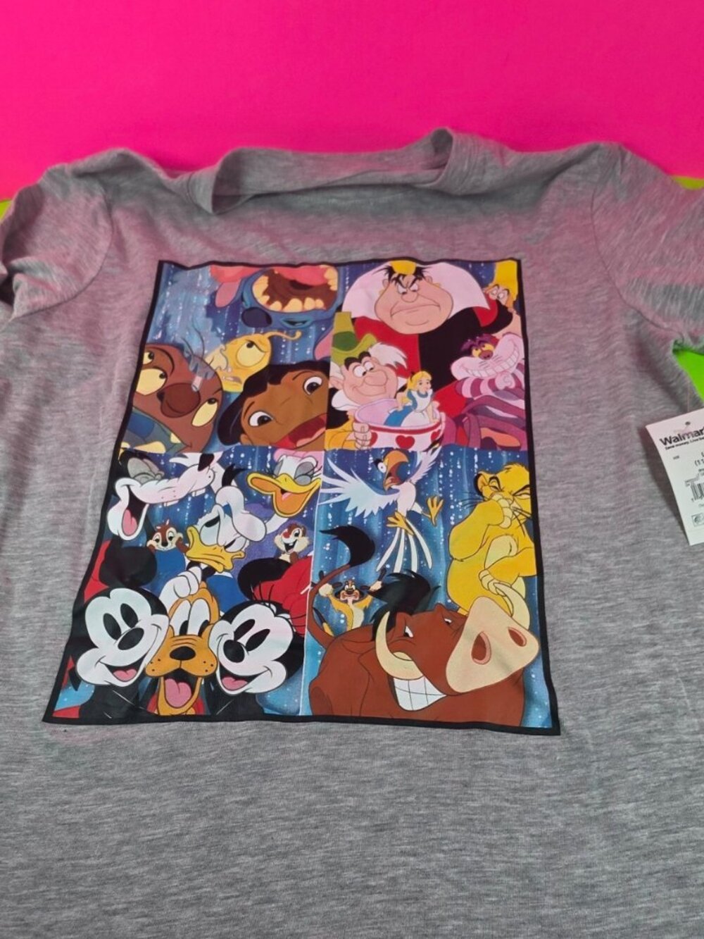 Disney Short Sleeve Character Shirt Large